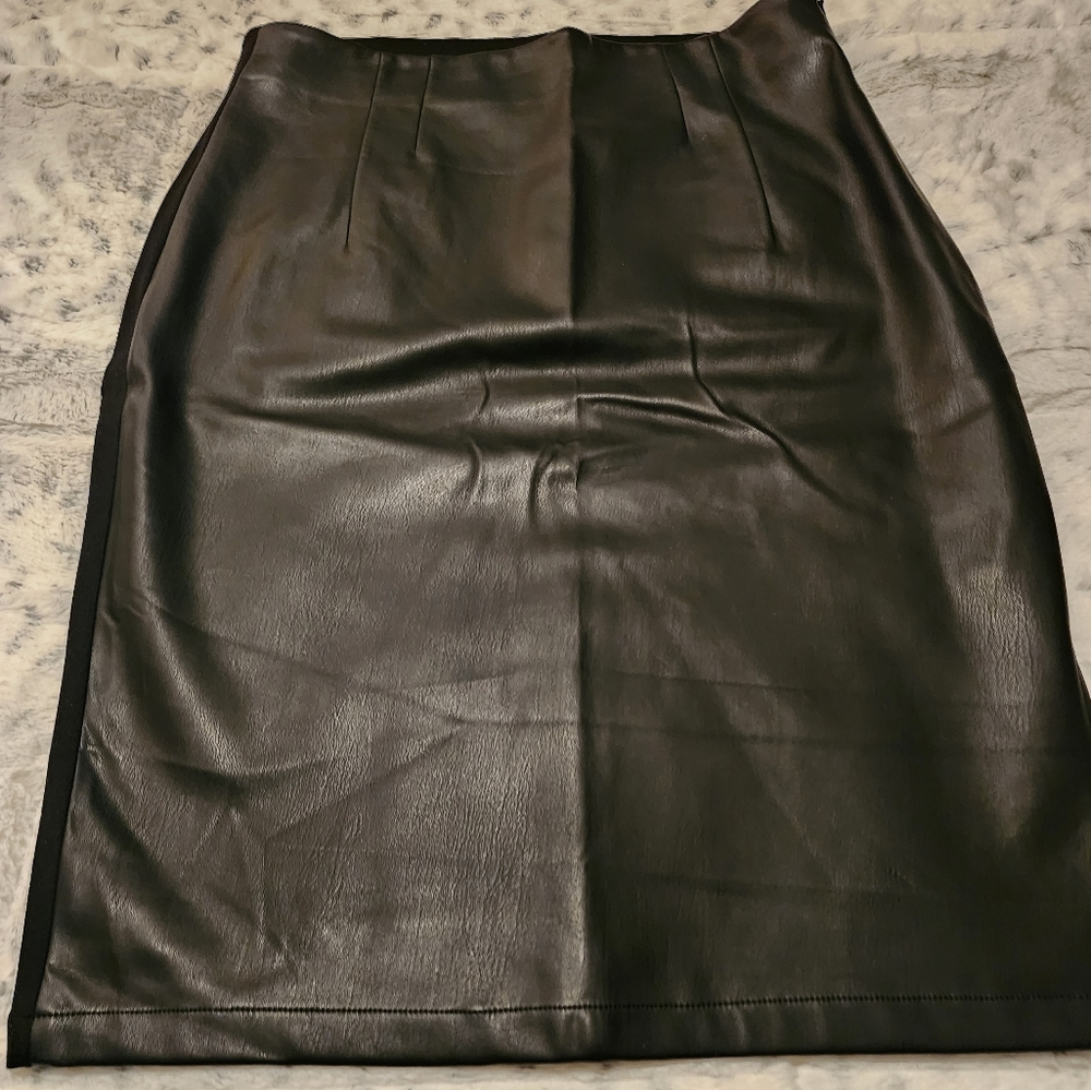 NWT pencil skirt